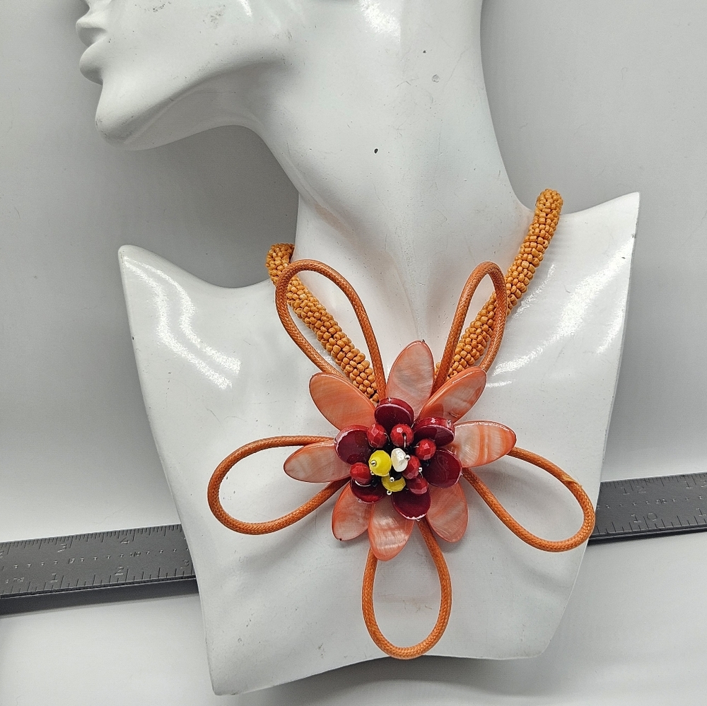 VTG Boho Orange Red Beaded Necklace Rhinestone Floral Pendant Statement Retro 5"
